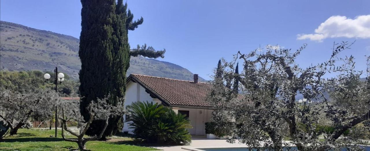 Villetta Blue Garden Sonnino Kültér fotó
